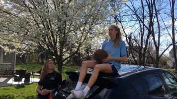 Free download Larry Bird vs MJ Commercial Remake video and edit with RedcoolMedia movie maker MovieStudio video editor online and AudioStudio audio editor onlin