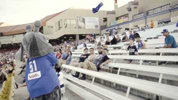 Free download Las Vegas is No Place for Baseball Mascots video and edit with RedcoolMedia movie maker MovieStudio video editor online and AudioStudio audio editor onlin