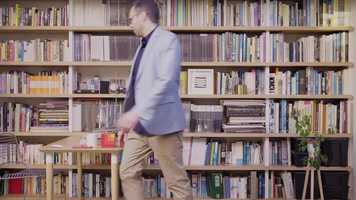 Free download Max Belmonte - Presenting to Camera REEL video and edit with RedcoolMedia movie maker MovieStudio video editor online and AudioStudio audio editor onlin