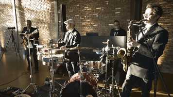 Free download MD Music Live Music video and edit with RedcoolMedia movie maker MovieStudio video editor online and AudioStudio audio editor onlin