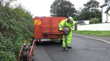 Free download Methane powered hotbox pothole repair trailer. Carey Park video and edit with RedcoolMedia movie maker MovieStudio video editor online and AudioStudio audio editor onlin