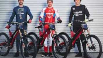 Free download Micah CV video and edit with RedcoolMedia movie maker MovieStudio video editor online and AudioStudio audio editor onlin