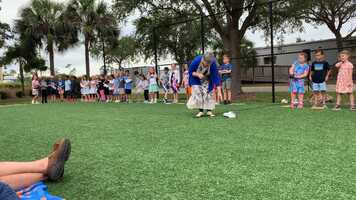 Free download Mothers Song - Mother and Father Picnic video and edit with RedcoolMedia movie maker MovieStudio video editor online and AudioStudio audio editor onlin