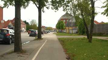 Free download Movie_B_ video and edit with RedcoolMedia movie maker MovieStudio video editor online and AudioStudio audio editor onlin