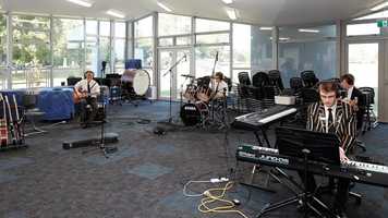 Free download Music Centre - Thanks to you video and edit with RedcoolMedia movie maker MovieStudio video editor online and AudioStudio audio editor onlin