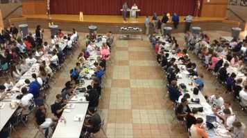 Free download No strollin the halls... video and edit with RedcoolMedia movie maker MovieStudio video editor online and AudioStudio audio editor onlin