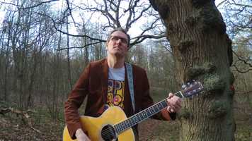 Free download Old Friend by Chris Rhind video and edit with RedcoolMedia movie maker MovieStudio video editor online and AudioStudio audio editor onlin