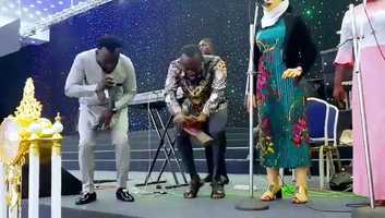 Free download oyoyo chim by DE LAMB video and edit with RedcoolMedia movie maker MovieStudio video editor online and AudioStudio audio editor onlin