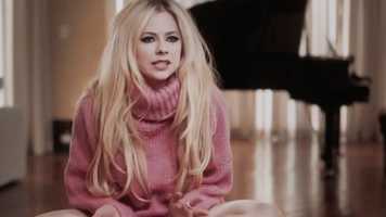 Free download paint me a picture | avril lavigne video and edit with RedcoolMedia movie maker MovieStudio video editor online and AudioStudio audio editor onlin