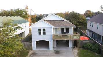 Free download Peer Films Real Estate video and edit with RedcoolMedia movie maker MovieStudio video editor online and AudioStudio audio editor onlin