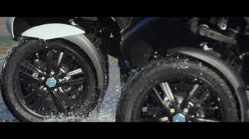 Free download Piaggio MP3 300 HPE and HPE Sport - Tech video video and edit with RedcoolMedia movie maker MovieStudio video editor online and AudioStudio audio editor onlin