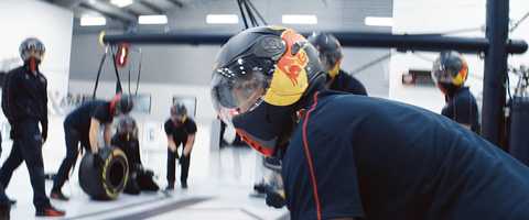 Free download Red Bull Racing / F1s Fastest Pit Crew video and edit with RedcoolMedia movie maker MovieStudio video editor online and AudioStudio audio editor onlin