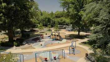 Free download Reverse Reveal at Southside Park video and edit with RedcoolMedia movie maker MovieStudio video editor online and AudioStudio audio editor onlin