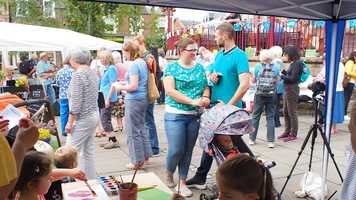 Free download Rhia, the dog sings along video and edit with RedcoolMedia movie maker MovieStudio video editor online and AudioStudio audio editor onlin