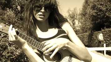 Free download Roller girl video and edit with RedcoolMedia movie maker MovieStudio video editor online and AudioStudio audio editor onlin