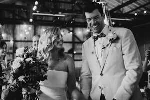 Free download Sally and James - The Black Brisbane video and edit with RedcoolMedia movie maker MovieStudio video editor online and AudioStudio audio editor onlin