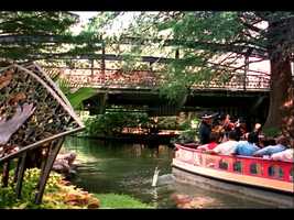 Free download San Antonio Tourism_Fore video and edit with RedcoolMedia movie maker MovieStudio video editor online and AudioStudio audio editor onlin