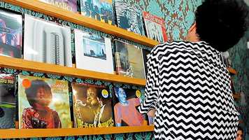 Free download Say Hellow to Alex Ferreira (Entrevista en Music Lab, San Pedro 2018) video and edit with RedcoolMedia movie maker MovieStudio video editor online and AudioStudio audio editor onlin