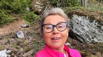 Free download Skog song maj 2021.mov video and edit with RedcoolMedia movie maker MovieStudio video editor online and AudioStudio audio editor onlin