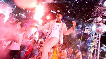 Free download Snow Ball Disney - Linecut | Winter 2017 video and edit with RedcoolMedia movie maker MovieStudio video editor online and AudioStudio audio editor onlin