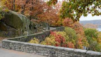 Free download Stina M. WIF Film.mp4 video and edit with RedcoolMedia movie maker MovieStudio video editor online and AudioStudio audio editor onlin