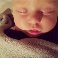 Free download Sucking Without Pacifier, Bottle or Breast video and edit with RedcoolMedia movie maker MovieStudio video editor online and AudioStudio audio editor onlin