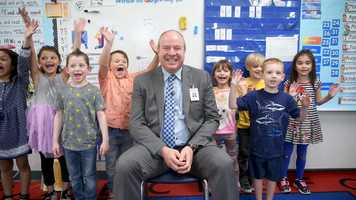 Free download Super in 60 - Episode 25 video and edit with RedcoolMedia movie maker MovieStudio video editor online and AudioStudio audio editor onlin