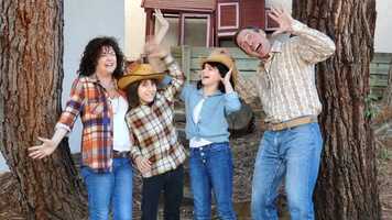 Free download SURPRISE! Trailer 2021.mov video and edit with RedcoolMedia movie maker MovieStudio video editor online and AudioStudio audio editor onlin