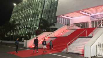 Free download Tapis rouge Orphelin video and edit with RedcoolMedia movie maker MovieStudio video editor online and AudioStudio audio editor onlin