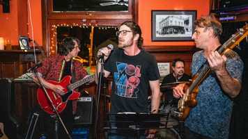 Free download The Gas Monkeys video and edit with RedcoolMedia movie maker MovieStudio video editor online and AudioStudio audio editor onlin