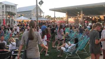 Free download The Hub DJ Dance Party video and edit with RedcoolMedia movie maker MovieStudio video editor online and AudioStudio audio editor onlin