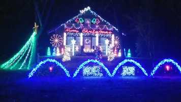 Free download The Twelve Pains of Christmas video and edit with RedcoolMedia movie maker MovieStudio video editor online and AudioStudio audio editor onlin