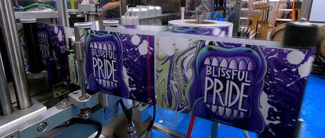 Free download Thirst_Trailer video and edit with RedcoolMedia movie maker MovieStudio video editor online and AudioStudio audio editor onlin