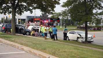 Free download Three-Vehicle Collision in Mississauga video and edit with RedcoolMedia movie maker MovieStudio video editor online and AudioStudio audio editor onlin