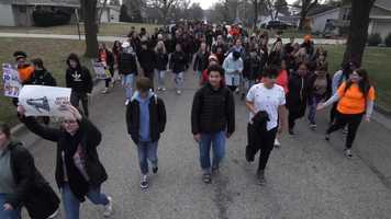 Free download Tosa West - End Gun Violence video and edit with RedcoolMedia movie maker MovieStudio video editor online and AudioStudio audio editor onlin