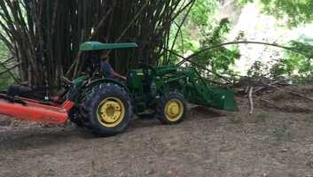 Free download Tractor fun video and edit with RedcoolMedia movie maker MovieStudio video editor online and AudioStudio audio editor onlin