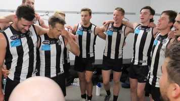 Free download Two in the middle as the mens seniors sing the song after 95-point win over Powerhouse. 16-sec clip.MP4 video and edit with RedcoolMedia movie maker MovieStudio video editor online and AudioStudio audio editor onlin