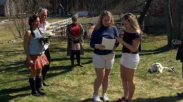 Free download Violet and Juliet singing at Stacy and Jonathans wedding video and edit with RedcoolMedia movie maker MovieStudio video editor online and AudioStudio audio editor onlin