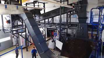 Free download VYNCKE- Technology Experience Centre.mp4 video and edit with RedcoolMedia movie maker MovieStudio video editor online and AudioStudio audio editor onlin