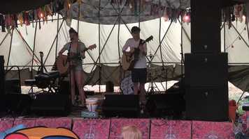 Free download Wrenn  Ian at Arise Music Festival - covering I Want You Back by the Jackson 5 video and edit with RedcoolMedia movie maker MovieStudio video editor online and AudioStudio audio editor onlin