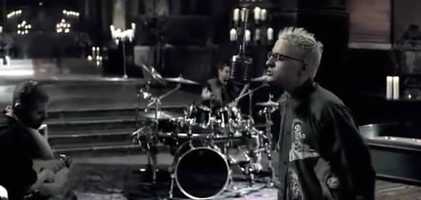 Free download yt1s.com - Numb Official Music Video  Linkin Park_360p.mp4 video and edit with RedcoolMedia movie maker MovieStudio video editor online and AudioStudio audio editor onlin