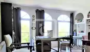 Free download BESSE-SUR-ISSOLE - MAISON A VENDRE - 475 000  - 255 m - 8 pices video and edit with RedcoolMedia movie maker MovieStudio video editor online and AudioStudio audio editor onlin