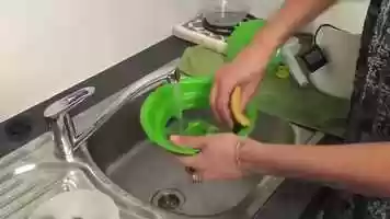 Free download BEST-SELLING Automatic Pet Water Fountain video and edit with RedcoolMedia movie maker MovieStudio video editor online and AudioStudio audio editor onlin