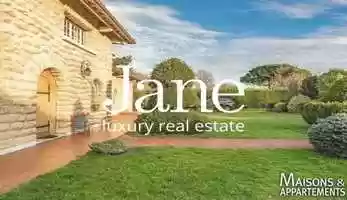 Free download BORDEAUX - MAISON A VENDRE - 1 522 500  - 550 m - 12 pice(s) video and edit with RedcoolMedia movie maker MovieStudio video editor online and AudioStudio audio editor onlin