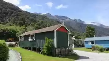 Free download Building Size movie v1.mp4 video and edit with RedcoolMedia movie maker MovieStudio video editor online and AudioStudio audio editor onlin