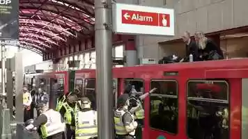 Free download Climate Change Activists Disrupt London Underground video and edit with RedcoolMedia movie maker MovieStudio video editor online and AudioStudio audio editor onlin
