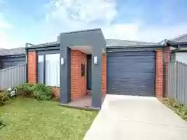 Free download For Sale 32 Cortula Road CRANBOURNE EAST VIC 3977 - Chinese video and edit with RedcoolMedia movie maker MovieStudio video editor online and AudioStudio audio editor onlin