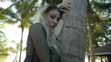 Free download Gorgeous Girl on the Beach with perfect body video and edit with RedcoolMedia movie maker MovieStudio video editor online and AudioStudio audio editor onlin