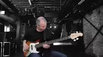 Free download Hello To The Bass Guitar video and edit with RedcoolMedia movie maker MovieStudio video editor online and AudioStudio audio editor onlin