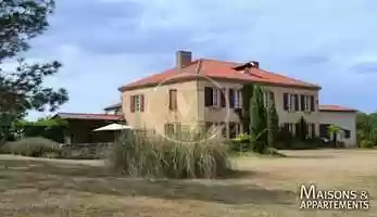 Free download MIRANDE - MAISON A VENDRE - 950 000  - 390 m - 9 pice(s) video and edit with RedcoolMedia movie maker MovieStudio video editor online and AudioStudio audio editor onlin